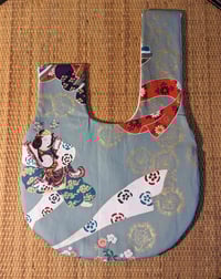 Image 5 of Japanese Dancing Geisha & Floral Knot Bag 