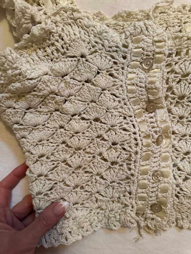 70s hand crochet flutter sleeve crop top