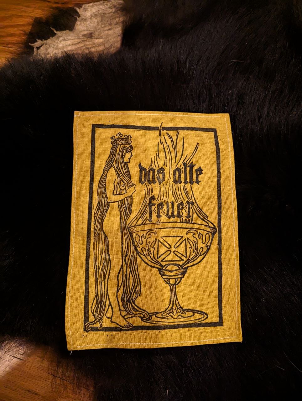 Das alte Feuer Prayer Flag
