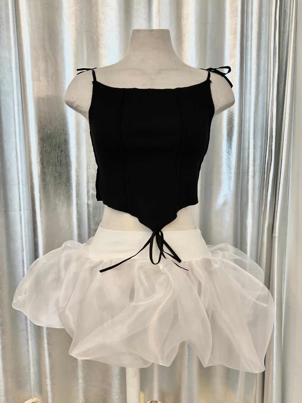 Cotton corset top with bows 