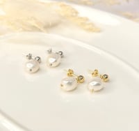 Image 1 of "Daily" Pearl Stud Earrings
