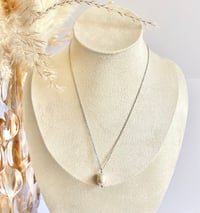 Image 5 of "Lone" Pearl Necklace