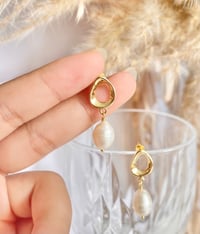 Image 3 of "Iris" Pearl Earrings