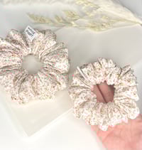 Image 4 of Floral Scrunchie