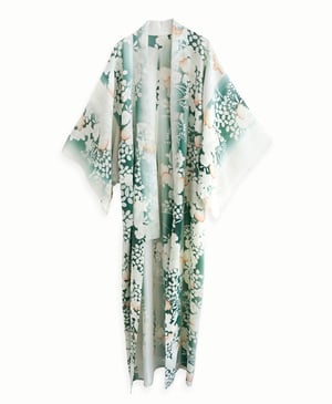 Image of Grøn kimono af silkeciffon med berberisblade