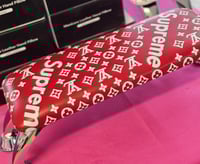 Image 1 of LV MANICURE HAND REST