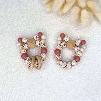 Image 1 of Anneau de dentition .. Fleur d'automne & terracotta .. Petit Chat