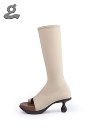 Image 2 of Beige sunscreen socks sandals