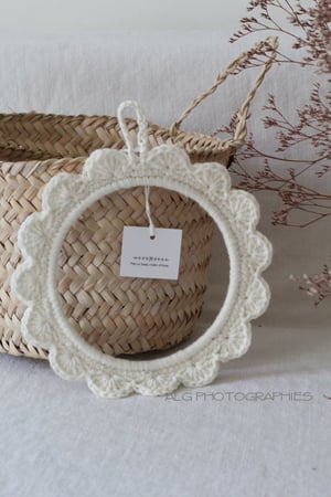 Image of Cadre tambour crocheté (CDRCROCHBLC)