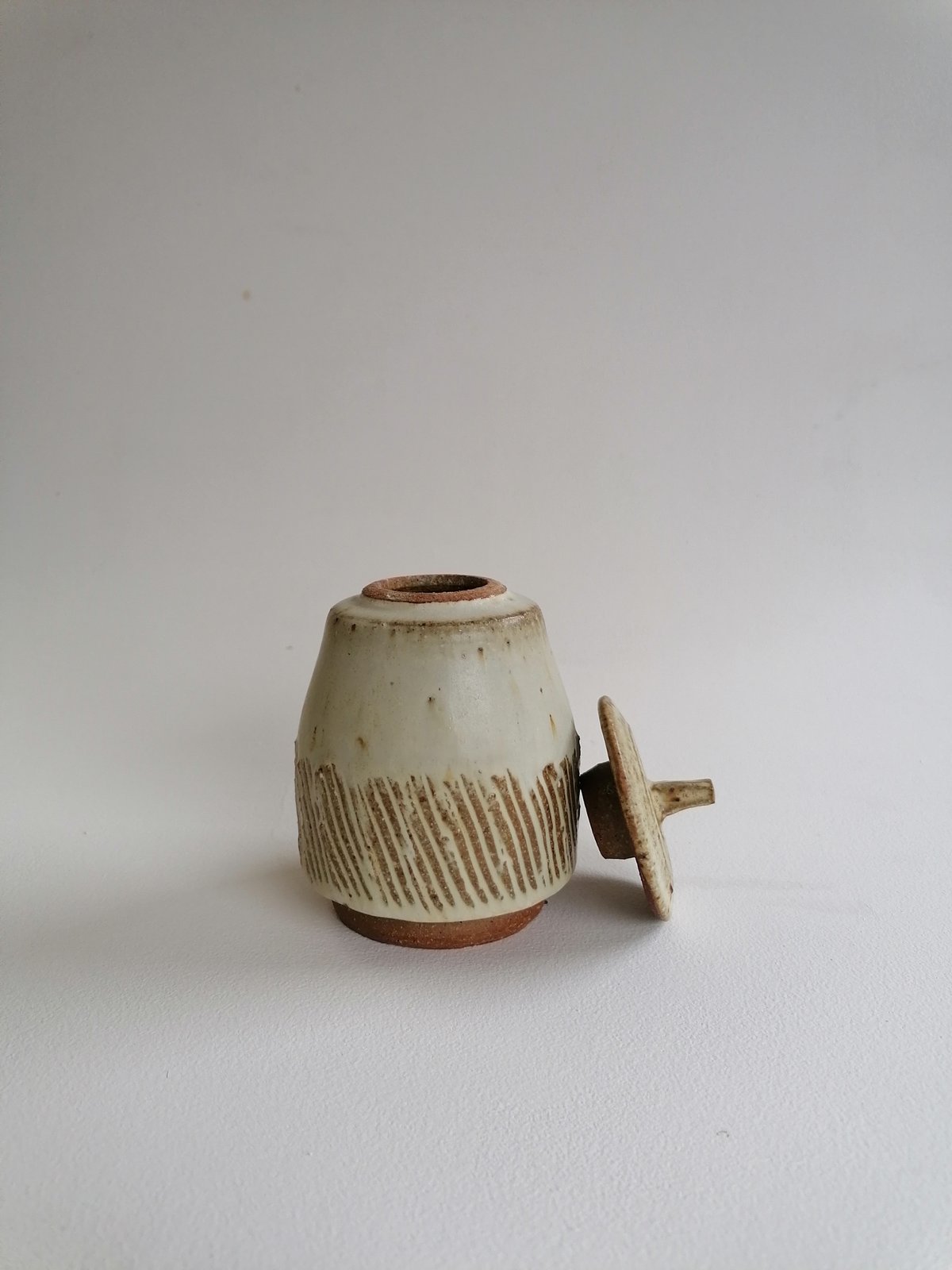 Image of Small textured Lidded Caddy