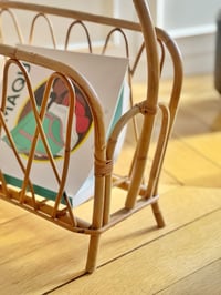 Image 3 of Porte revues rotin 2