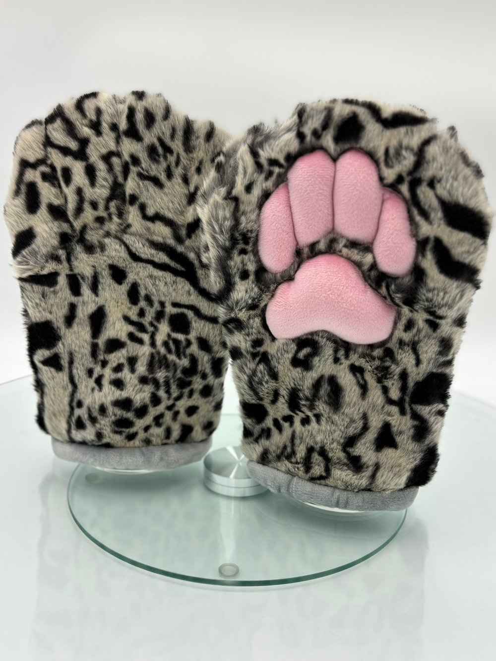 Image of Grey Leopard Mittens