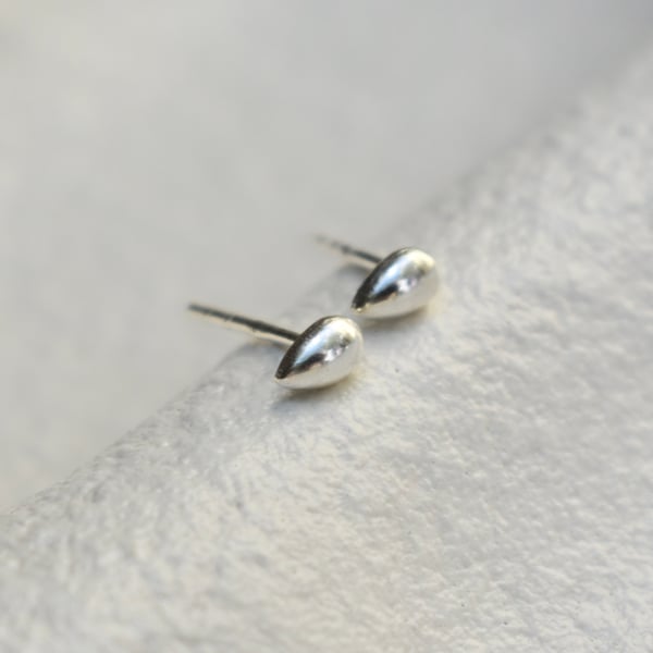 Image of TINY DROP STUDS SILVER