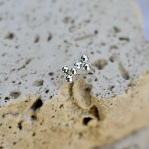 Image of LENNOX STUDS SILVER