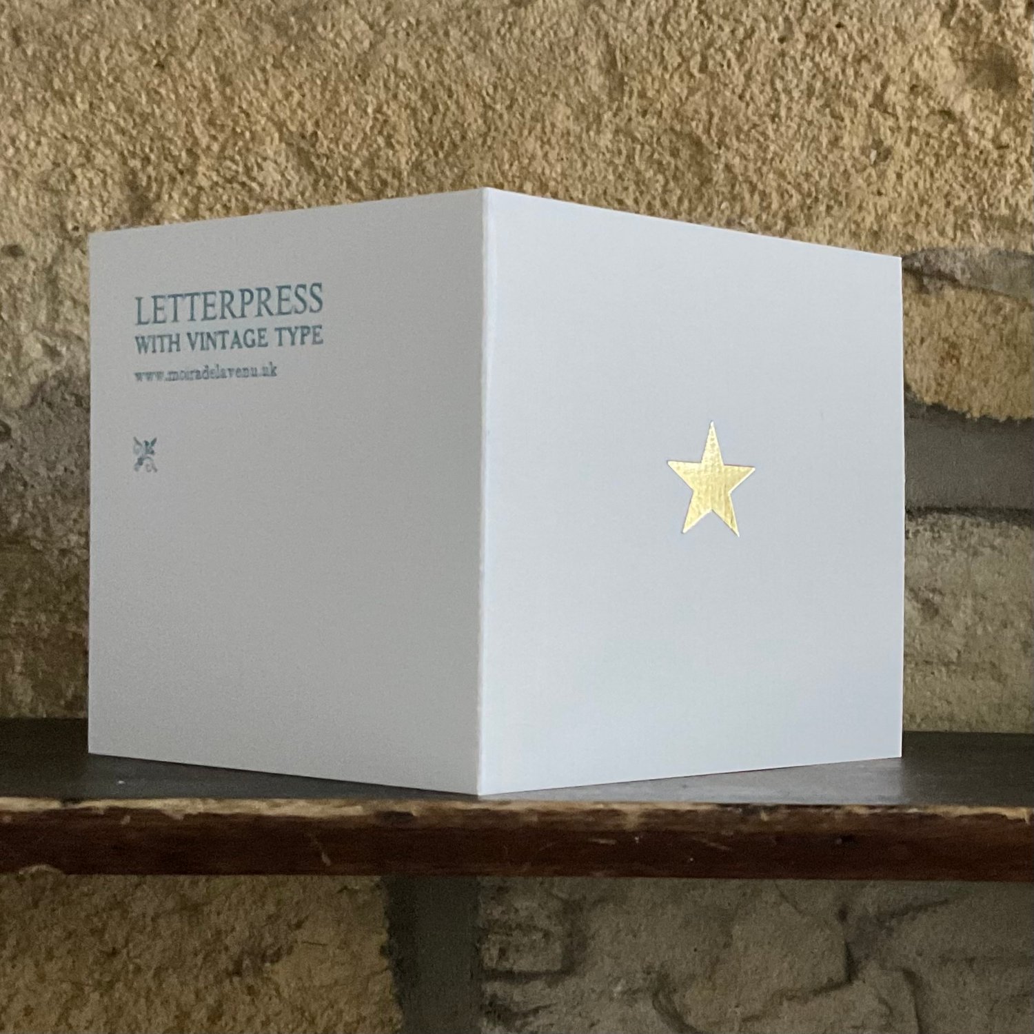 Image of GOLD FOILED STAR GREETING CARD