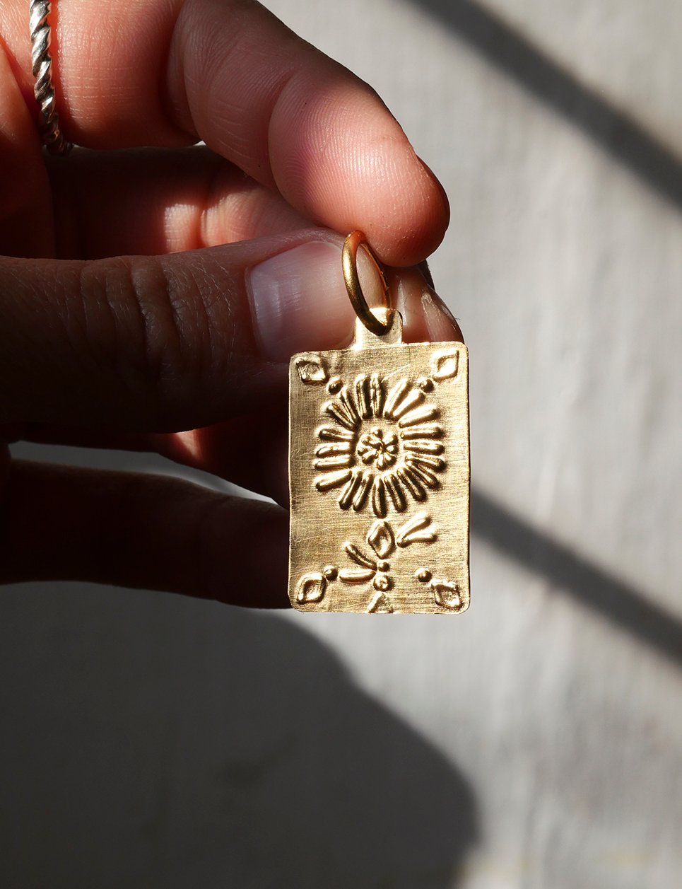 Image of Boucles d’oreille fleurs imaginaires