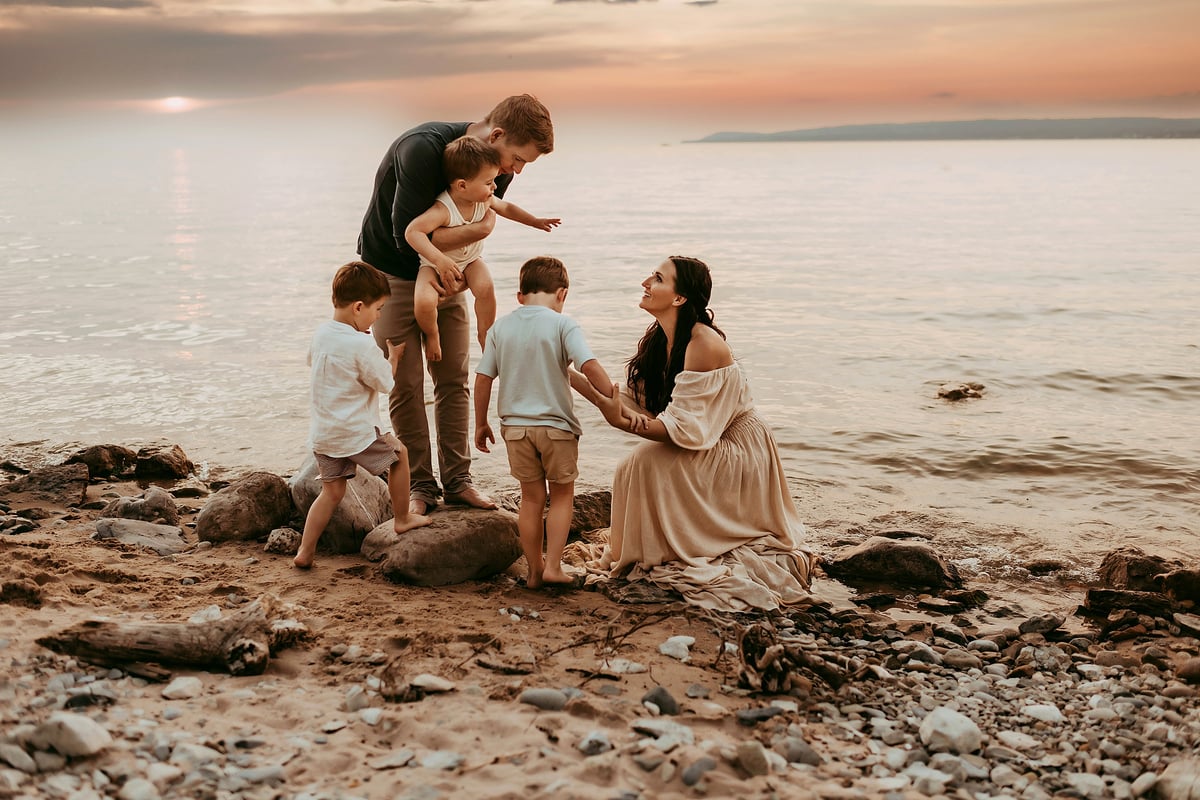 Image of Beach Sessions {Petoskey, MI} RETAINER