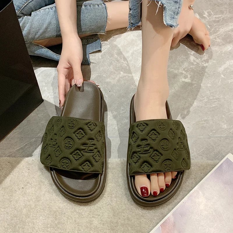 Ladies Magic Sticker Flat Slippers Summer New Designer Luxury Sandals for Elegant Women 