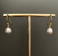 Image 2 of Violet Grey Pearl in Gold Vermeil
