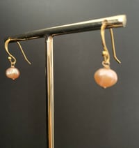 Image 3 of Violet Pink Pearl in Gold Vermeil