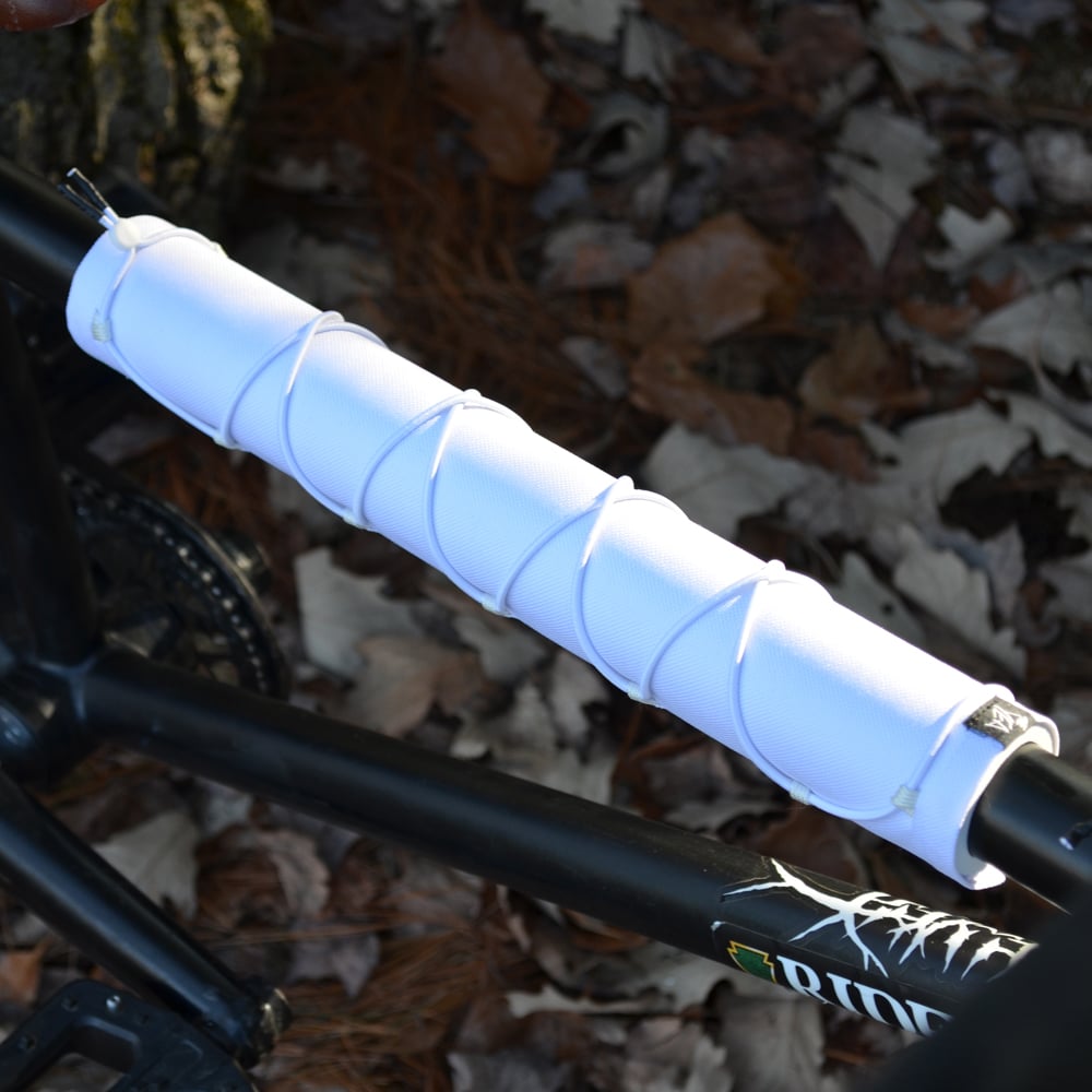 Image of 1 of 1 White Cargo Top Tube Pad 13.5”