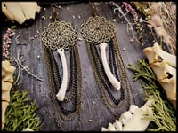 Image 5 of Shantaáni 2 - witch bone earrings