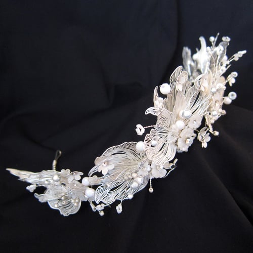 Image of Fae of the Frost headpiece 