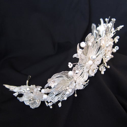 Image of Fae of the Frost headpiece
