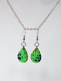 Green Netting Dangles