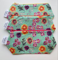 Image 2 of Retro Floral Cosmetic Bag