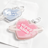 Image 2 of skz love club keychain