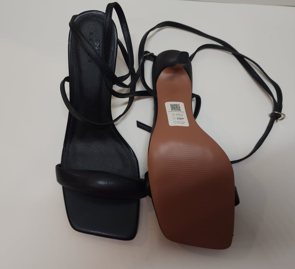 Image of ASOS Puffy Sandals with Ankle Strap / Women's Size 12