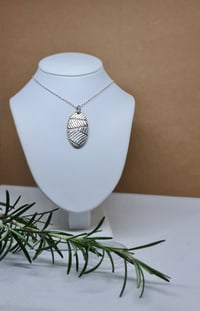Image 3 of Silver Leaf Pendant (SJ050)