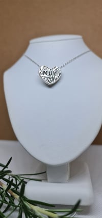 Image 4 of Silver Mum Heart Pendant (SJ053)