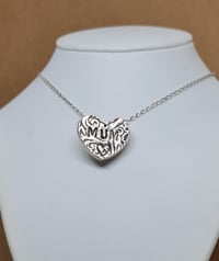 Image 2 of Silver Mum Heart Pendant (SJ053)