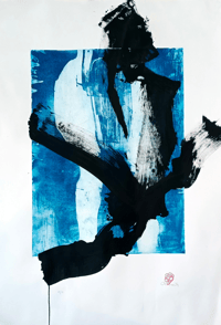Image 3 of Impresión Azul con Manchas Negras II
