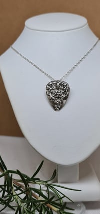 Image 5 of Silver Floral Shield Pendant (SJ054)