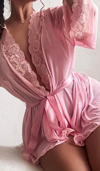 Pink Scissors 