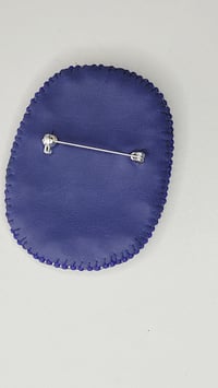 Image 4 of Broche L'hirondelle et le printemps 