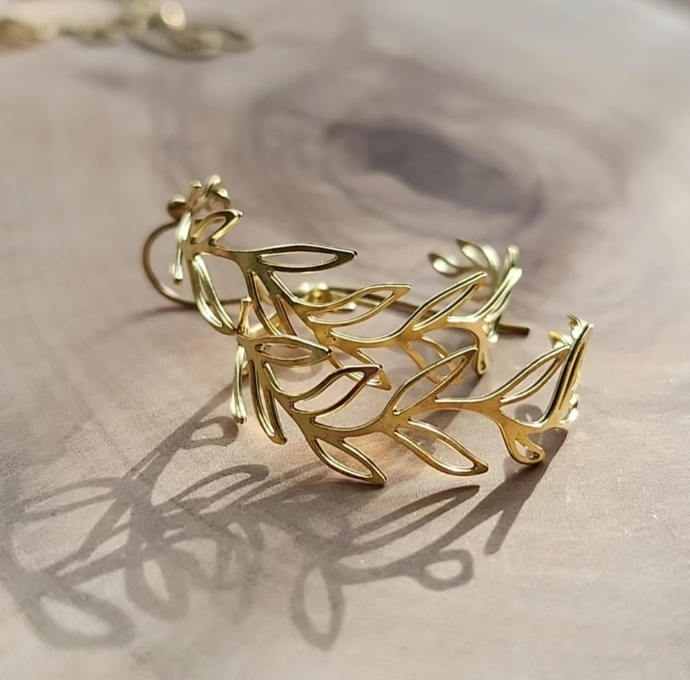 Image of Leafy Vine Hoop Earrings