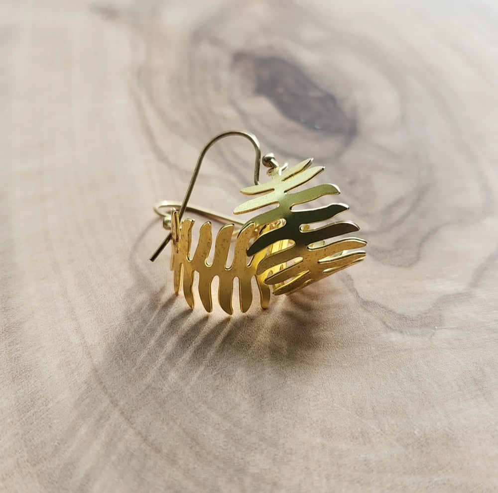 Image of Leafy Vine Hoop Earrings
