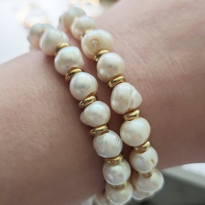 Image of Pearl Stretch Bracelets