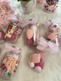 Image 3 of Beauty Blenders