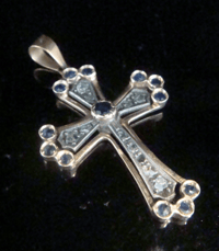 Vintage 18ct gold sapphire and rose cut diamond cross pendant