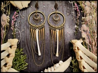 Image 5 of Shantaári - witch bone earrings