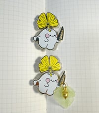Gingko ghost pin