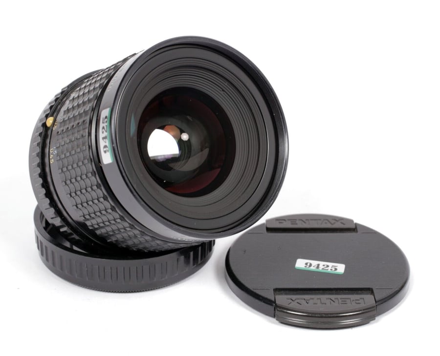 Image of SMC Pentax A 645 45mm F2.8 wide angle lens #9425