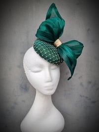 Image 3 of 'Dallace' in Emerald and gold