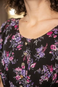 Image 2 of Abito Black Flowers