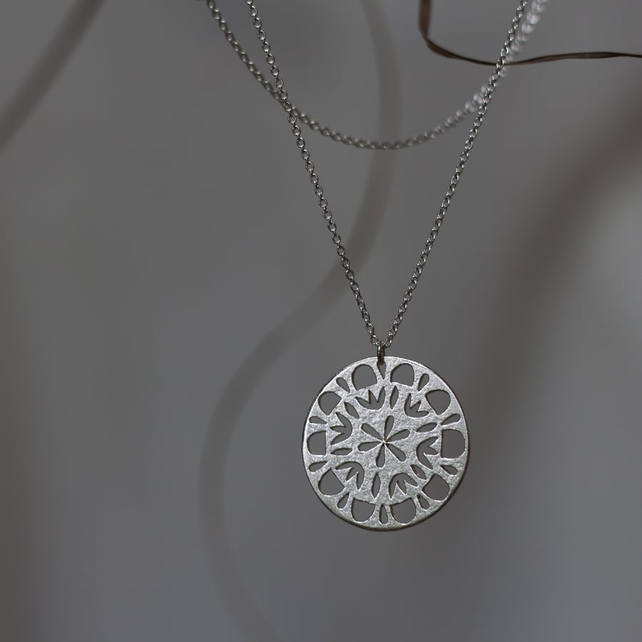 Image of Classic Sol Necklace